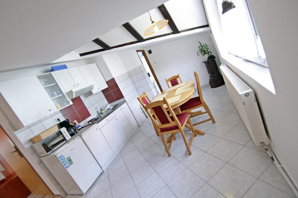 Apartment House Lalita Фужине Экстерьер фото